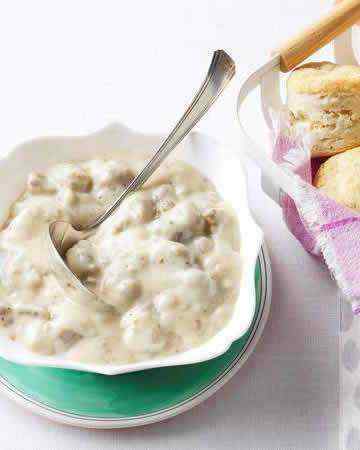 american-oklahoma-biscuitsmaplesausagegravy