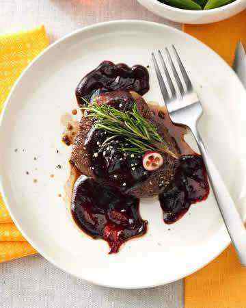 american-southdakota-beeftenderloinscranberrysauce