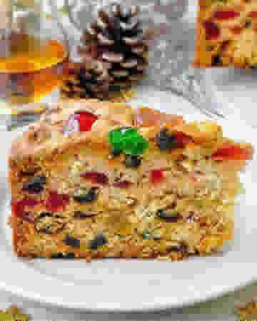 canadian-newfoundland-hazelnutcoconutfruitcake