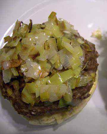 canadian-nwt-muskoxburger