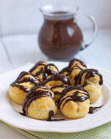 french-profiteroles