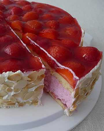 german-strawberrytortelayeredcake