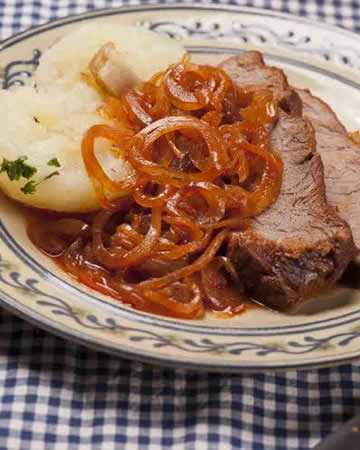german-viennese-zwiebelfleisch