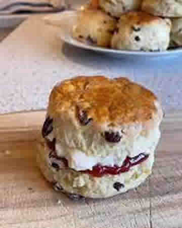 irish-fruitscones
