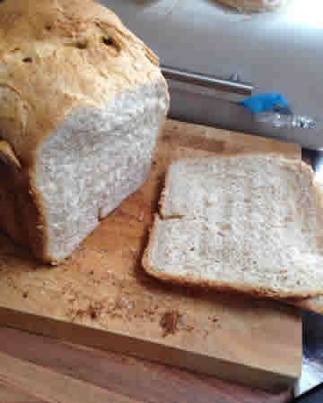 breadmachinekalamataolivebread