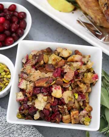 cranberrybaconpistachiodressing