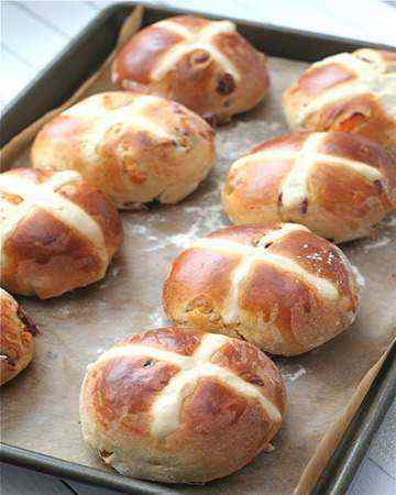 irishhotcrossbuns
