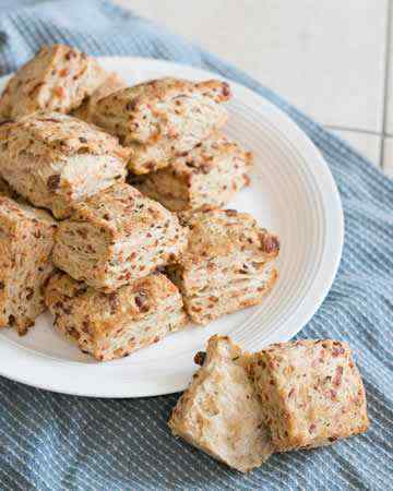 proscuittomozzarellachivebuttermilkbiscuits