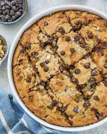 almondflourbananacakechocolatechips