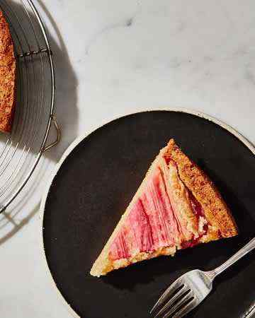 rhubarbcustardcake