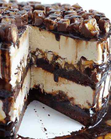 snickersicecreamcake