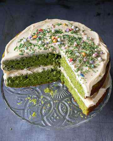 spinachcakevanillafrosting