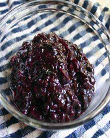 blueberrygreenpeppercornchutney