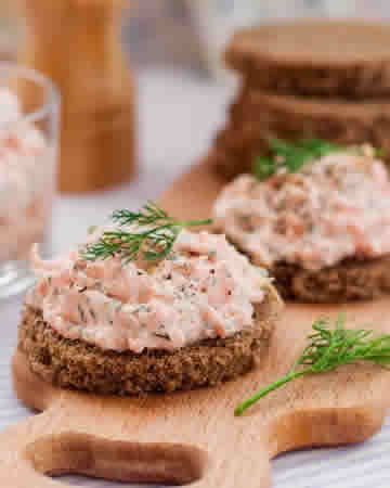 salmoncreamcheesespread