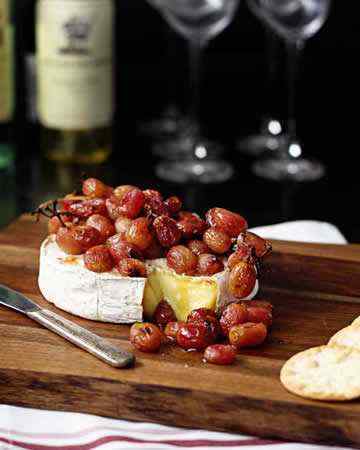 bakedbrieroastedgrapesbalsamic