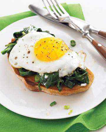 eggsflorentinebabyspinachgoatcheese