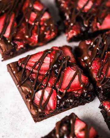 chocolatestrawberrybrownies