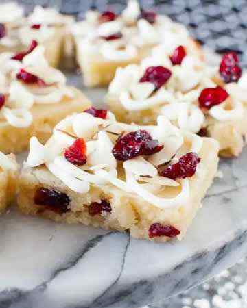 cranberryalmondwhitechocolatebrownies