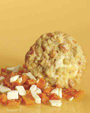 oatmealcookiedriedapricotswhitechocolate