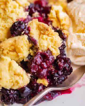 easymixedberrycobblercakemix2