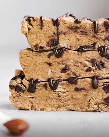 almondcoconutproteinbars