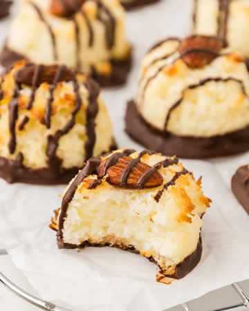 coconutflouralmondjoymacaroons