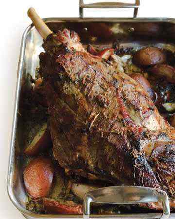 pearmarinatedroastleglamb