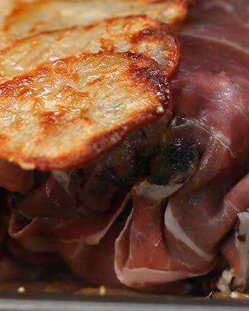 ribeyeencrustedpotatoesproscuito