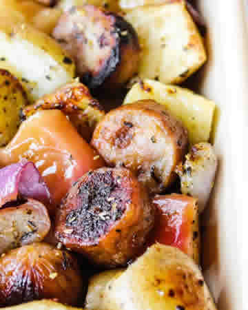 sheetpansausageapplespotatoes