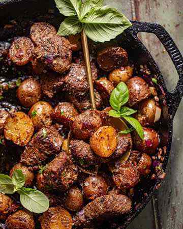 steakbitesgarlicbutterpotatoes2