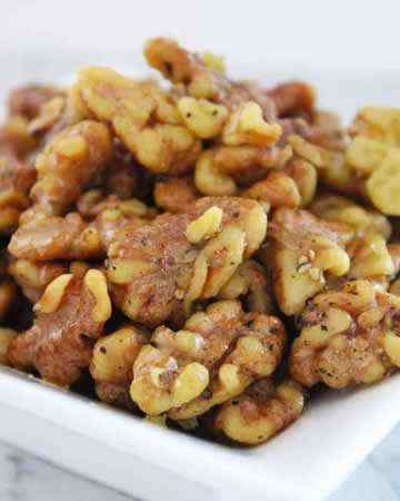 roastedwalnutssaltpepper