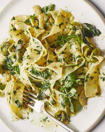 pastaherbsgarlicgreenolives