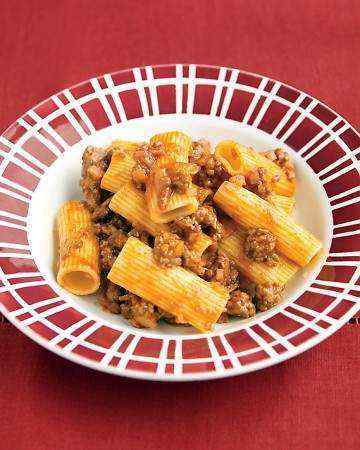 rigatonispicedmeatsauce