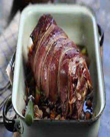 baconwrappedostrichbalsamicredwinereduction