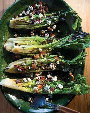 grilledromainelettucesaladbluecheesebacon