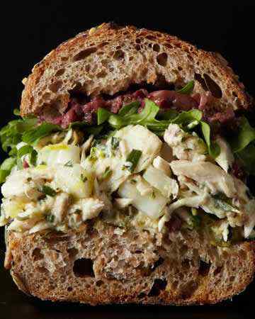 lemoncapertunasandwich