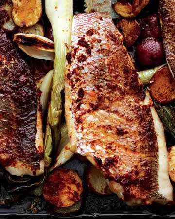 bakedsnapperharissanewpotatoesspringonions