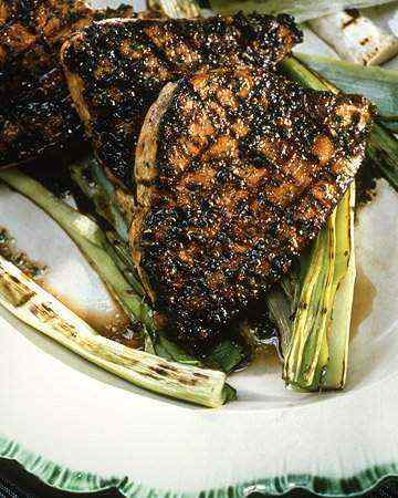 grilledswordfishsteakolivepesto
