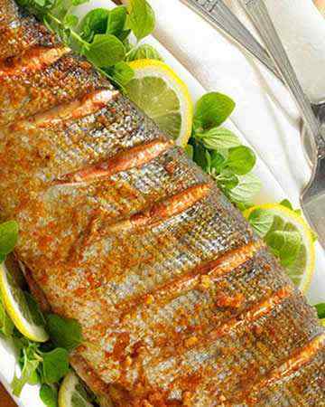 roastedsalmongarlicspiceswhole