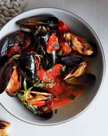 steamedmusselstomatochorizobroth