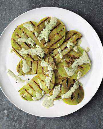 grilledgreentomatoesbasilsauce